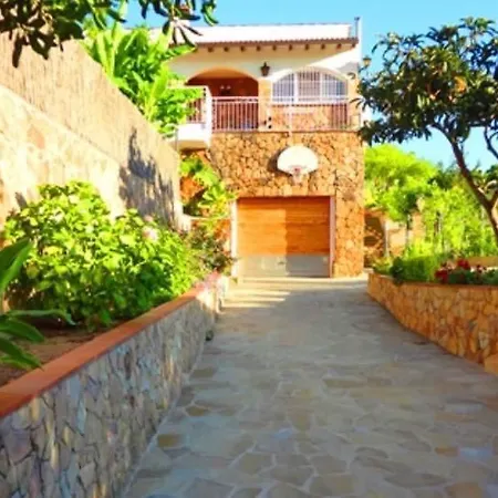 Beautiful House For Vacation Сasa de vacaciones Lloret de Mar